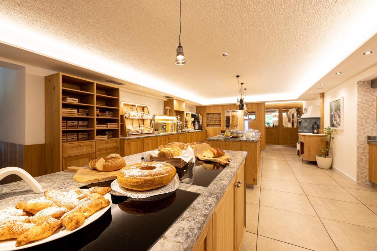 Hotel Restaurant Waldheim Martell Exterior foto